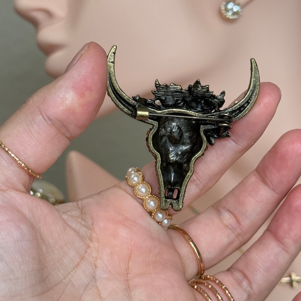⚜️❤️🔥 Western Longhorn Multicolor Brooch With Crystals 🤘💎 - Picture 4 of 8
